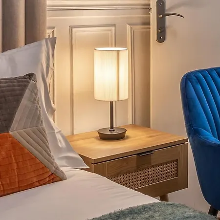 Douillet Pour 2 Au Coeur De Montmartre - Iv 파리