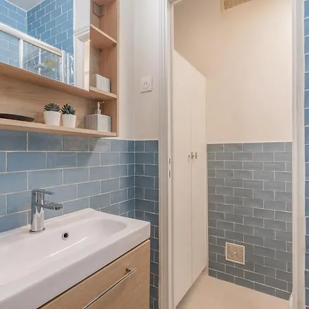 Douillet Pour 2 Au Coeur De Montmartre - Iv 아파트