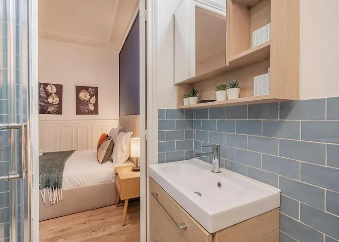 Douillet Pour 2 Au Coeur De Montmartre - Iv Apartamento